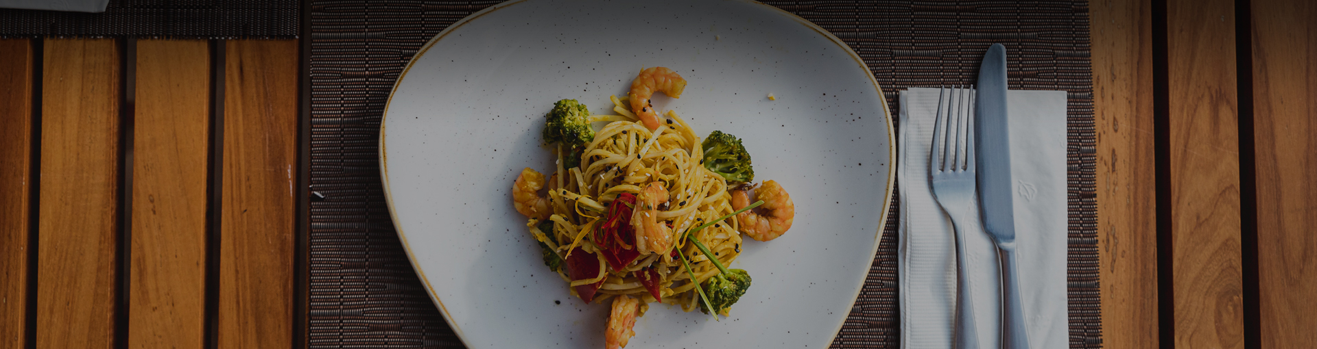 plate of noodles with stir fried veggies