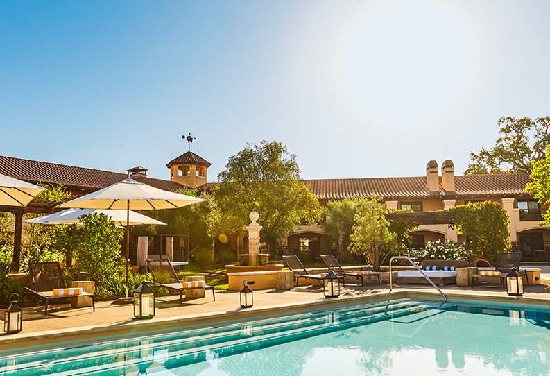General view of a big pool