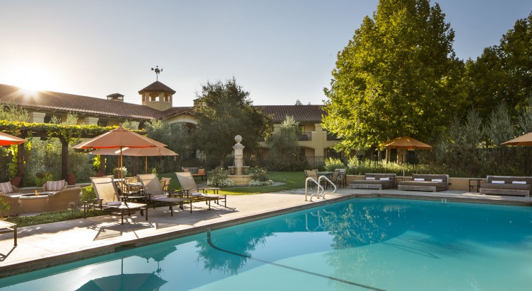 Napa Valley<br>Lodge 3