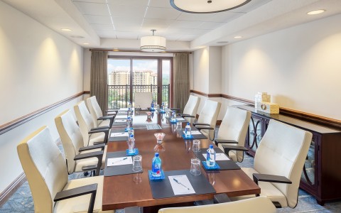 a private meeting room perfect for a smaller meetings and discussions