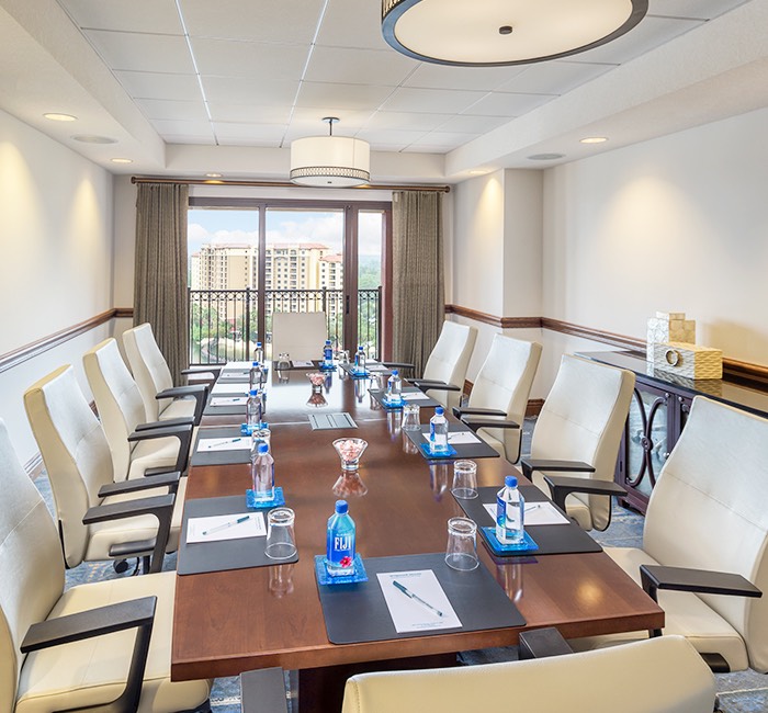 a private meeting room perfect for a smaller meetings and discussions