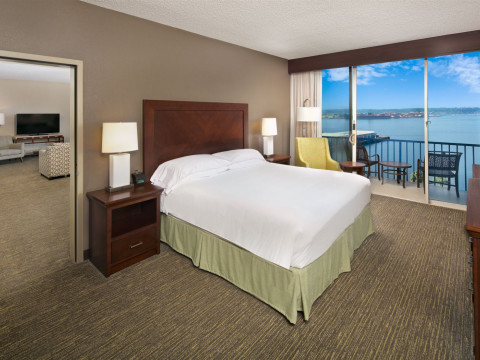 Bay View King room with balcony