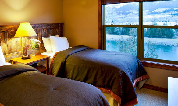 Yellowstone home reasons 4 contemporary cabins 3 5
